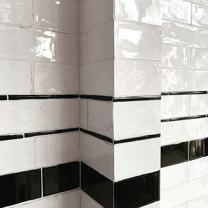 Maiolica Concrete Wall