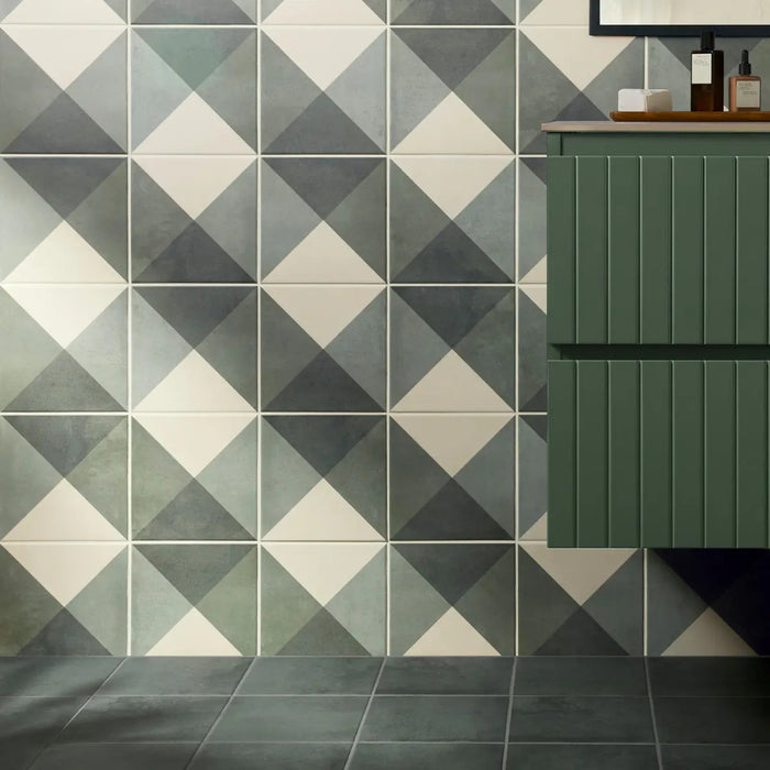 Geo Prism Deco
